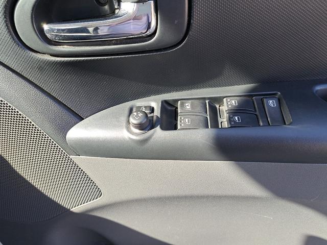 タント カスタムＸリミテッド　ＥＴＣ　電動スライドドア　ナビ　ＴＶ　ＨＩＤ　スマートキー　電動格納ミラー　ベンチシート　ＣＶＴ　盗難防止システム　ＡＢＳ　ＣＤ　ミュージックプレイヤー接続可　Ｂｌｕｅｔｏｏｔｈ　衝突安全ボディ（9枚目）