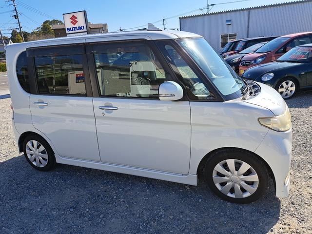 タント カスタムＸリミテッド　ＥＴＣ　電動スライドドア　ナビ　ＴＶ　ＨＩＤ　スマートキー　電動格納ミラー　ベンチシート　ＣＶＴ　盗難防止システム　ＡＢＳ　ＣＤ　ミュージックプレイヤー接続可　Ｂｌｕｅｔｏｏｔｈ　衝突安全ボディ（14枚目）