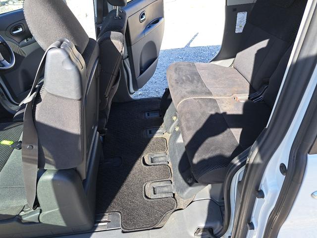 タント カスタムＸリミテッド　ＥＴＣ　電動スライドドア　ナビ　ＴＶ　ＨＩＤ　スマートキー　電動格納ミラー　ベンチシート　ＣＶＴ　盗難防止システム　ＡＢＳ　ＣＤ　ミュージックプレイヤー接続可　Ｂｌｕｅｔｏｏｔｈ　衝突安全ボディ（27枚目）