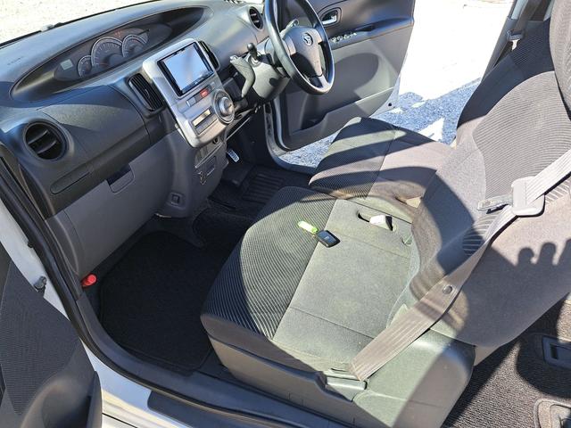 タント カスタムＸリミテッド　ＥＴＣ　電動スライドドア　ナビ　ＴＶ　ＨＩＤ　スマートキー　電動格納ミラー　ベンチシート　ＣＶＴ　盗難防止システム　ＡＢＳ　ＣＤ　ミュージックプレイヤー接続可　Ｂｌｕｅｔｏｏｔｈ　衝突安全ボディ（29枚目）