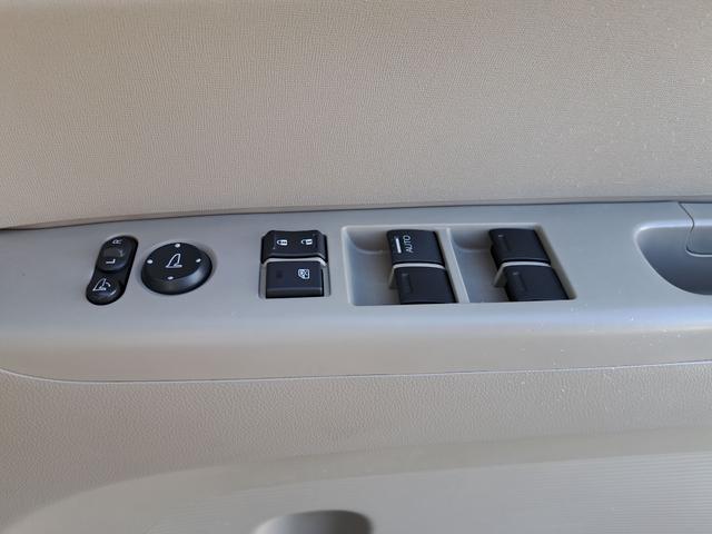 Ｎ－ＢＯＸ Ｇ・Ｌパッケージ　ドライブレコーダー　バックカメラ　両側スライド・片側電動　ナビ　ＴＶ　スマートキー　アイドリングストップ　電動格納ミラー　ベンチシート　ＣＶＴ　盗難防止システム　ＡＢＳ　ＥＳＣ　走行４８７７０キロ（11枚目）