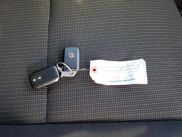 ジムニー ＸＣ　４ＷＤ　ナビ　ＴＶ　オートクルーズコントロール　レーンアシスト　衝突被害軽減システム　オートライト　ＬＥＤヘッドランプ　ヘッドライトウォッシャー　スマートキー　電動格納ミラー　シートヒーター　ＭＴ（10枚目）