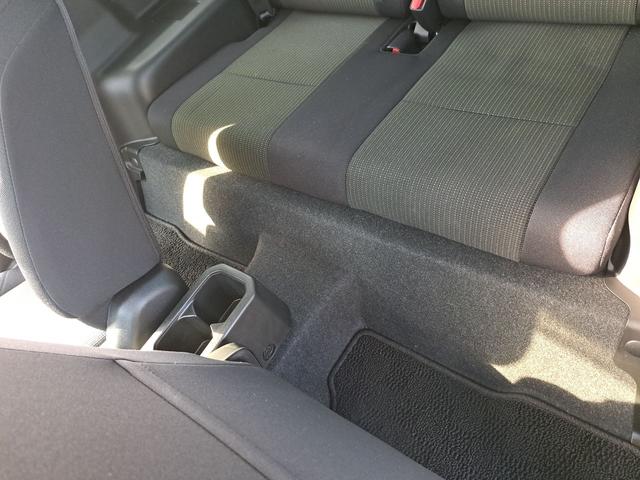 ジムニー ＸＣ　４ＷＤ　ナビ　ＴＶ　オートクルーズコントロール　レーンアシスト　衝突被害軽減システム　オートライト　ＬＥＤヘッドランプ　ヘッドライトウォッシャー　スマートキー　電動格納ミラー　シートヒーター　ＭＴ（35枚目）