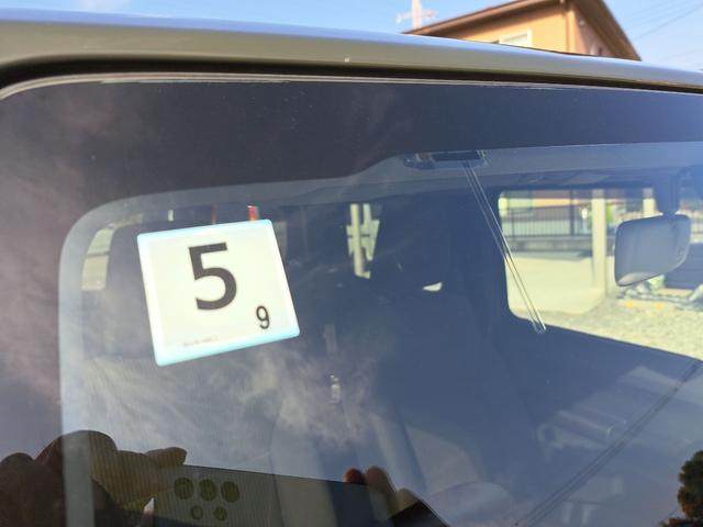 ジムニー ＸＣ　４ＷＤ　ナビ　ＴＶ　オートクルーズコントロール　レーンアシスト　衝突被害軽減システム　オートライト　ＬＥＤヘッドランプ　ヘッドライトウォッシャー　スマートキー　電動格納ミラー　シートヒーター　ＭＴ（52枚目）