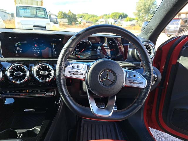 Aクラス A180 AMGラインスタイル サンルーフ ナビ クリアランスソナー オートクルーズコントロール アルミホイール オートライト パワーシート 電動格納ミラー シートヒーター(3枚目)