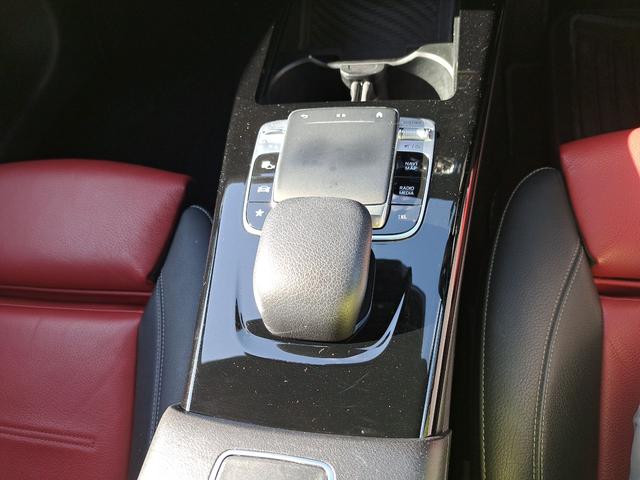 Aクラス A180 AMGラインスタイル サンルーフ ナビ クリアランスソナー オートクルーズコントロール アルミホイール オートライト パワーシート 電動格納ミラー シートヒーター(7枚目)