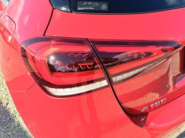 Aクラス A180 AMGラインスタイル サンルーフ ナビ クリアランスソナー オートクルーズコントロール アルミホイール オートライト パワーシート 電動格納ミラー シートヒーター(62枚目)