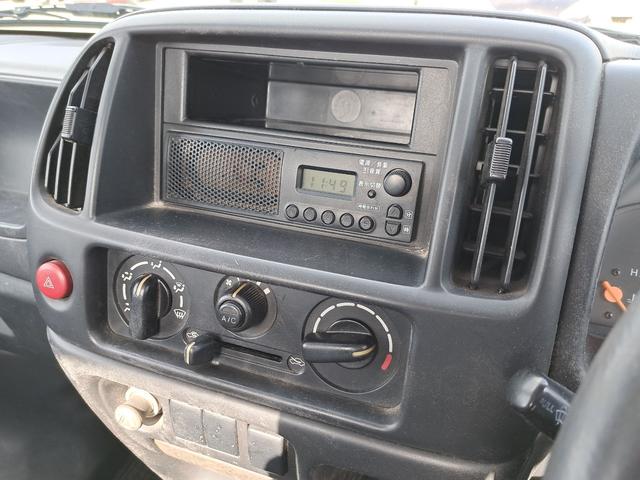 キャリイトラック ＫＵスペシャル　４ＷＤ　軽トラック　エアコン（3枚目）
