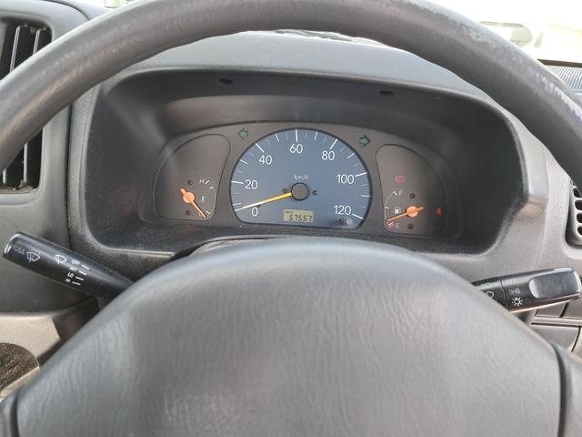 キャリイトラック ＫＵスペシャル　４ＷＤ　軽トラック　エアコン（8枚目）