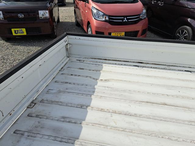 キャリイトラック ＫＵスペシャル　４ＷＤ　軽トラック　エアコン（28枚目）