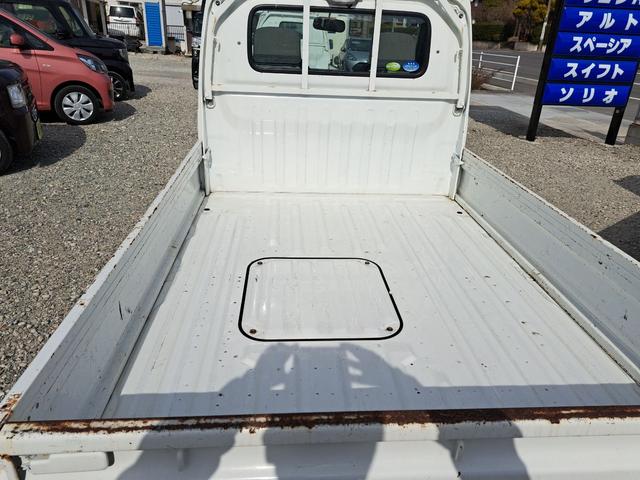 アクティトラック ＳＤＸ　４ＷＤ　軽トラック　ＭＴ　アルミホイール　エアコン　パワーステアリング　運転席エアバッグ　ＣＤ（18枚目）