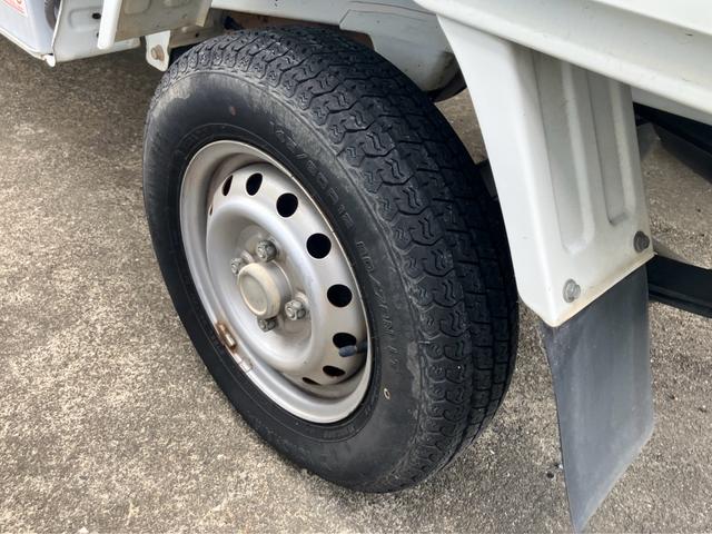 クリッパートラック ＳＤ　オートマ　エアコン　パワステ　運転席エアバック　三方開　ラジオ　ヘッドライトレベライザー　積載量３５０ｋｇ（4枚目）