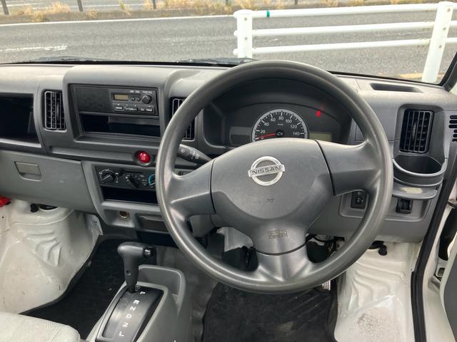 クリッパートラック ＳＤ　オートマ　エアコン　パワステ　運転席エアバック　三方開　ラジオ　ヘッドライトレベライザー　積載量３５０ｋｇ（15枚目）