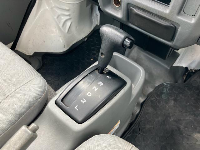 クリッパートラック ＳＤ　オートマ　エアコン　パワステ　運転席エアバック　三方開　ラジオ　ヘッドライトレベライザー　積載量３５０ｋｇ（19枚目）