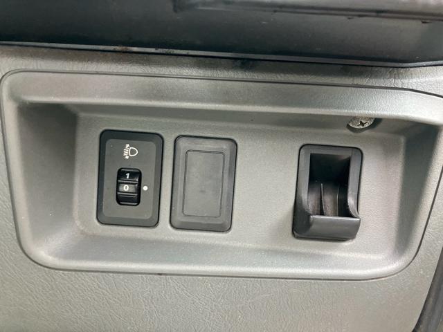 クリッパートラック ＳＤ　オートマ　エアコン　パワステ　運転席エアバック　三方開　ラジオ　ヘッドライトレベライザー　積載量３５０ｋｇ（22枚目）