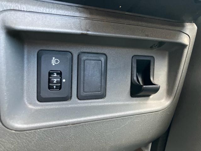 ＮＶ１００クリッパーバン ＤＸ　オートマ　ナビ　ＥＴＣ　エアコン　パワステ　運転席助手席エアバック　両側スライドドア　積載量３５０ｋｇ（25枚目）