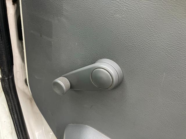 ＮＶ１００クリッパーバン ＤＸ　オートマ　エアコン　パワステ　運転席助手席エアバック　両側スライドドア　ヘッドライトレベライザー　積載量３５０ｋｇ（21枚目）