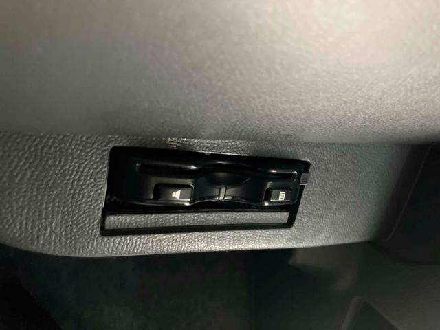 ルークス ハイウェイスターターボ　ＥＴＣ　バックカメラ　両側電動スライドドア　ナビ　ＴＶ　ＨＩＤ　スマートキー　電動格納ミラー　ベンチシート　ＣＶＴ　盗難防止システム　ＡＢＳ　ＣＤ　ＤＶＤ再生　ＵＳＢ　アルミホイール　衝突安全ボディ（7枚目）