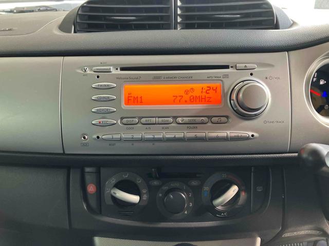 ステラ カスタムＲ　スマートキー　電動格納ミラー　ベンチシート　ＣＶＴ　盗難防止システム　ＡＢＳ　ＣＤ　ミュージックプレイヤー接続可　アルミホイール　衝突安全ボディ　エアコン　パワーステアリング　パワーウィンドウ（3枚目）