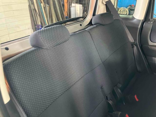 ステラ カスタムＲ　スマートキー　電動格納ミラー　ベンチシート　ＣＶＴ　盗難防止システム　ＡＢＳ　ＣＤ　ミュージックプレイヤー接続可　アルミホイール　衝突安全ボディ　エアコン　パワーステアリング　パワーウィンドウ（11枚目）