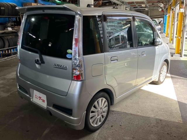 ステラ カスタムＲ　スマートキー　電動格納ミラー　ベンチシート　ＣＶＴ　盗難防止システム　ＡＢＳ　ＣＤ　ミュージックプレイヤー接続可　アルミホイール　衝突安全ボディ　エアコン　パワーステアリング　パワーウィンドウ（17枚目）