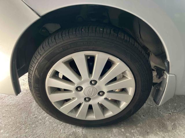 ステラ カスタムＲ　スマートキー　電動格納ミラー　ベンチシート　ＣＶＴ　盗難防止システム　ＡＢＳ　ＣＤ　ミュージックプレイヤー接続可　アルミホイール　衝突安全ボディ　エアコン　パワーステアリング　パワーウィンドウ（19枚目）