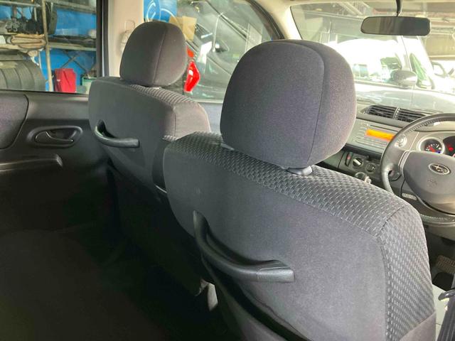 ステラ カスタムＲ　スマートキー　電動格納ミラー　ベンチシート　ＣＶＴ　盗難防止システム　ＡＢＳ　ＣＤ　ミュージックプレイヤー接続可　アルミホイール　衝突安全ボディ　エアコン　パワーステアリング　パワーウィンドウ（24枚目）