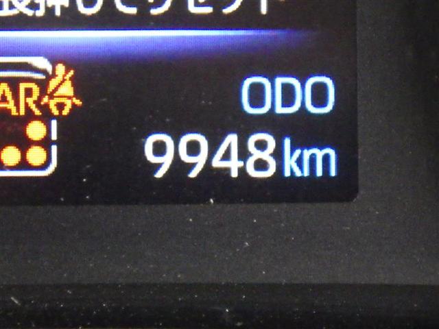 ヴォクシー Ｓ－Ｇ　フルセグ　メモリーナビ　ＤＶＤ再生　後席モニター　バックカメラ　衝突被害軽減システム　ＥＴＣ　両側電動スライド　ＬＥＤヘッドランプ　ウオークスルー　乗車定員７人　３列シート　ワンオーナー　盗難防止装置（7枚目）