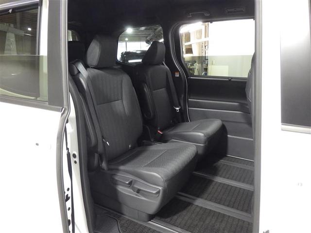 ヴォクシー Ｓ－Ｇ　フルセグ　メモリーナビ　ＤＶＤ再生　後席モニター　バックカメラ　衝突被害軽減システム　ＥＴＣ　両側電動スライド　ＬＥＤヘッドランプ　ウオークスルー　乗車定員７人　３列シート　ワンオーナー　盗難防止装置（24枚目）