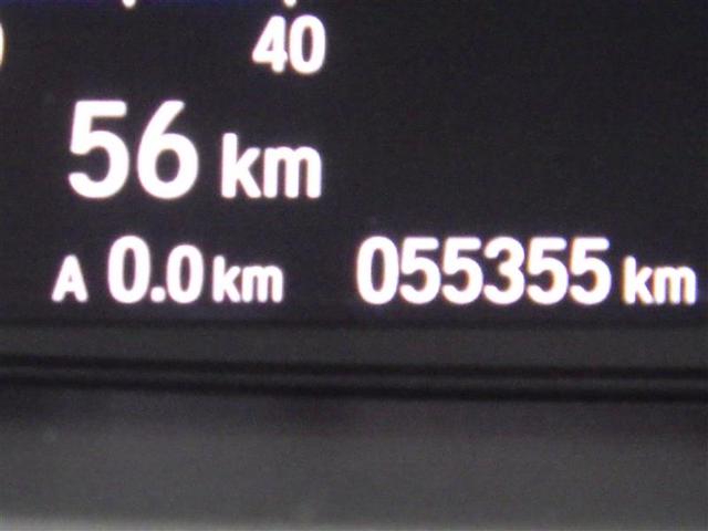 フリード Ｇ・ホンダセンシング　フルセグ　メモリーナビ　ＤＶＤ再生　バックカメラ　衝突被害軽減システム　ＥＴＣ　両側電動スライド　ウオークスルー　乗車定員６人　３列シート　盗難防止装置　ＣＤ　スマートキー　オートクルーズコントロール（7枚目）