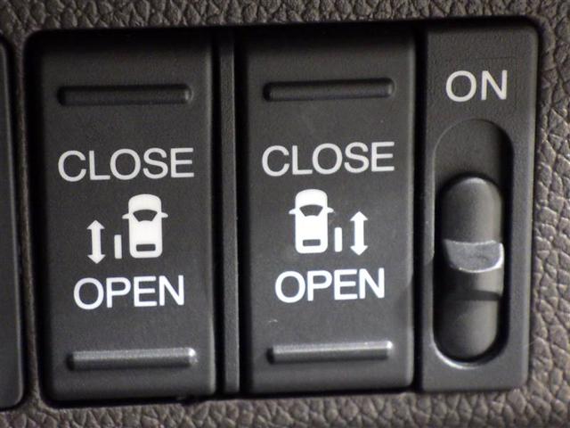 フリード Ｇ・ホンダセンシング　フルセグ　メモリーナビ　ＤＶＤ再生　バックカメラ　衝突被害軽減システム　ＥＴＣ　両側電動スライド　ウオークスルー　乗車定員６人　３列シート　盗難防止装置　ＣＤ　スマートキー　オートクルーズコントロール（18枚目）