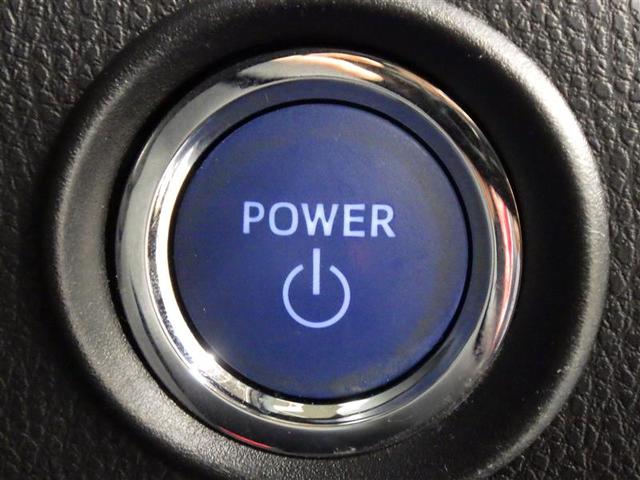 Ｃ－ＨＲ Ｇ　フルセグ　メモリーナビ　ＤＶＤ再生　バックカメラ　衝突被害軽減システム　ＥＴＣ　ＬＥＤヘッドランプ　盗難防止装置　アルミホイール　ＣＤ　スマートキー　オートクルーズコントロール　ハーフレザー　フル装備（17枚目）