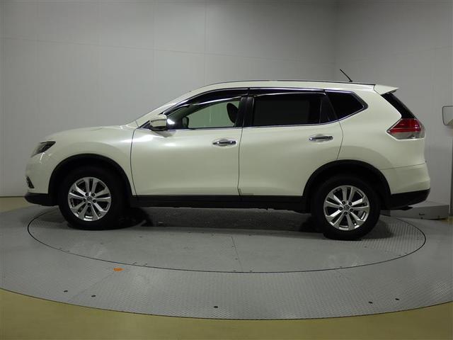 エクストレイル ２０Ｘ　エマージェンシーブレーキパッケージ　４ＷＤ　フルセグ　メモリーナビ　ＤＶＤ再生　バックカメラ　衝突被害軽減システム　ＥＴＣ　ＬＥＤヘッドランプ　アイドリングストップ　盗難防止装置　アルミホイール　ＣＤ　スマートキー　フル装備　エアバッグ（2枚目）