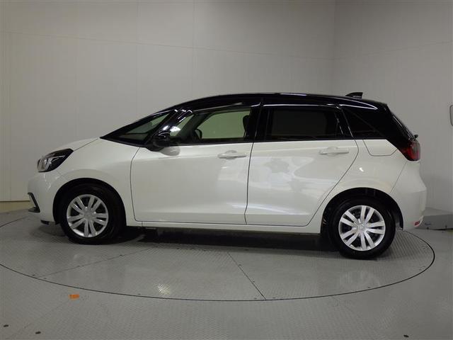 フィット ホーム　メモリーナビ　バックカメラ　衝突被害軽減システム　ＥＴＣ　ドラレコ　ＬＥＤヘッドランプ　盗難防止装置　ＣＤ　スマートキー　オートクルーズコントロール　フル装備　エアバッグ　横滑り防止機能（2枚目）