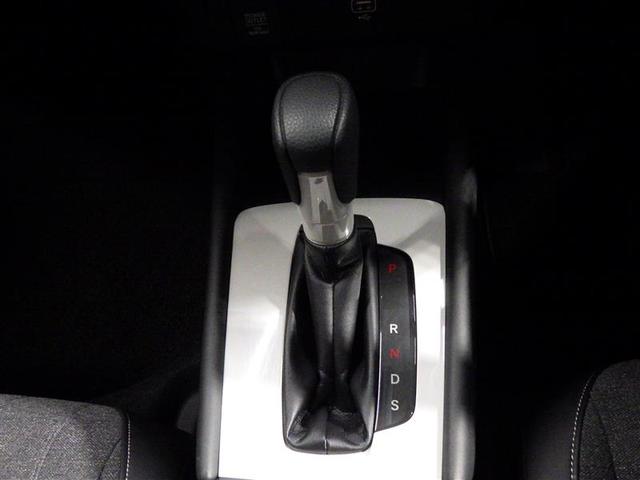 フィット ホーム　メモリーナビ　バックカメラ　衝突被害軽減システム　ＥＴＣ　ドラレコ　ＬＥＤヘッドランプ　盗難防止装置　ＣＤ　スマートキー　オートクルーズコントロール　フル装備　エアバッグ　横滑り防止機能（13枚目）