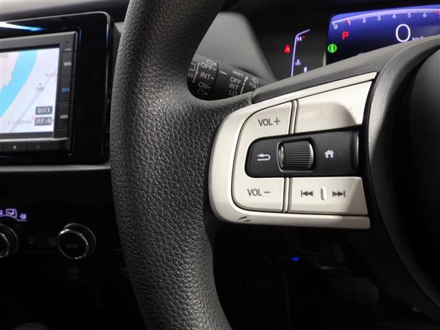 フィット ホーム　メモリーナビ　バックカメラ　衝突被害軽減システム　ＥＴＣ　ドラレコ　ＬＥＤヘッドランプ　盗難防止装置　ＣＤ　スマートキー　オートクルーズコントロール　フル装備　エアバッグ　横滑り防止機能（15枚目）