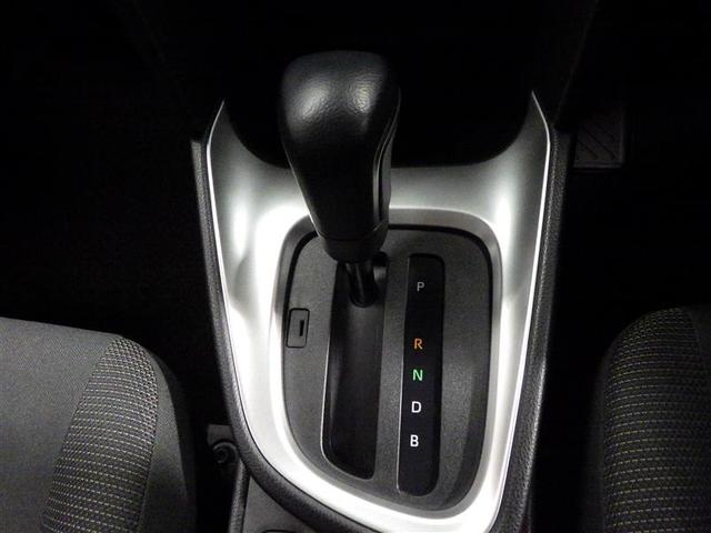 ヤリスクロス ハイブリッドＧ　フルセグ　ＤＶＤ再生　ミュージックプレイヤー接続可　バックカメラ　衝突被害軽減システム　ＥＴＣ　ワンオーナー　盗難防止装置　アルミホイール　ＣＤ　スマートキー　オートクルーズコントロール　フル装備（13枚目）