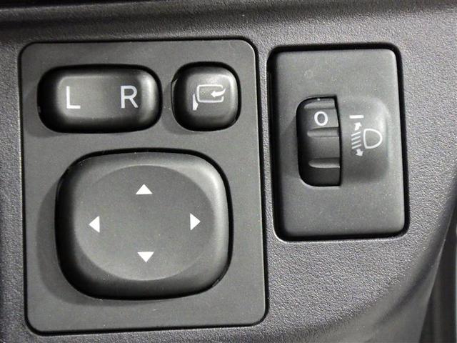 アクア Sスタイルブラック メモリーナビ バックカメラ 衝突被害軽減システム ETC LEDヘッドランプ ワンオーナー 盗難防止装置 CD スマートキー フル装備 エアバッグ 横滑り防止機能 ハイブリッド(18枚目)