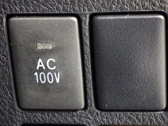 ヴェルファイアハイブリッド Ｚ　ゴールデンアイズ　サンルーフ　４ＷＤ　フルセグ　メモリーナビ　ＤＶＤ再生　ミュージックプレイヤー接続可　後席モニター　バックカメラ　衝突被害軽減システム　ＥＴＣ　両側電動スライド　ＬＥＤヘッドランプ　乗車定員７人　ＣＤ（19枚目）