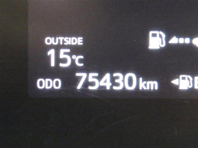 シエンタ ハイブリッドＧ　メモリーナビ　バックカメラ　衝突被害軽減システム　両側電動スライド　ＬＥＤヘッドランプ　ウオークスルー　乗車定員７人　盗難防止装置　スマートキー　オートクルーズコントロール　フル装備　エアバッグ（7枚目）