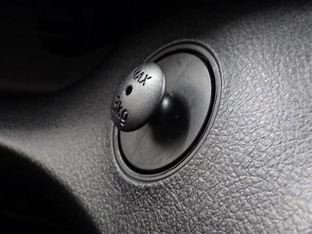 シエンタ ハイブリッドＧ　メモリーナビ　バックカメラ　衝突被害軽減システム　両側電動スライド　ＬＥＤヘッドランプ　ウオークスルー　乗車定員７人　盗難防止装置　スマートキー　オートクルーズコントロール　フル装備　エアバッグ（14枚目）