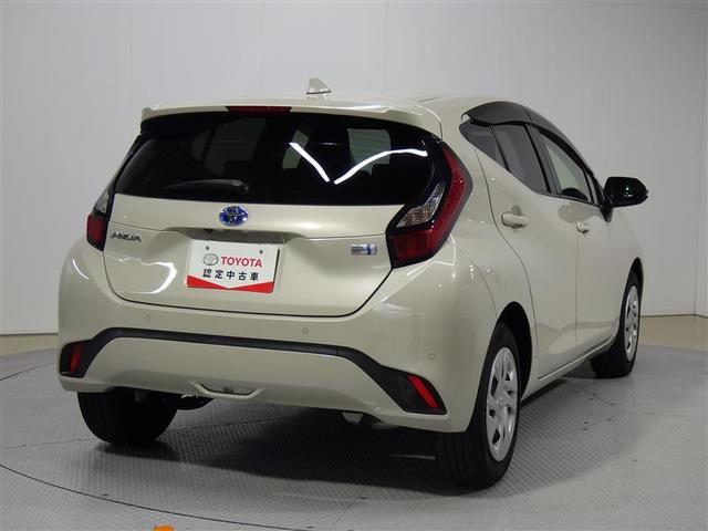 アクア Ｇ　フルセグ　ミュージックプレイヤー接続可　バックカメラ　衝突被害軽減システム　ＥＴＣ　ＬＥＤヘッドランプ　ワンオーナー　盗難防止装置　スマートキー　オートクルーズコントロール　フル装備　エアバッグ（3枚目）