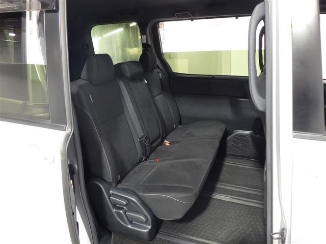 ノア Ｇ　フルセグ　メモリーナビ　ＤＶＤ再生　後席モニター　バックカメラ　衝突被害軽減システム　ＥＴＣ　両側電動スライド　ＬＥＤヘッドランプ　ウオークスルー　乗車定員７人　３列シート　アイドリングストップ　ＣＤ（26枚目）