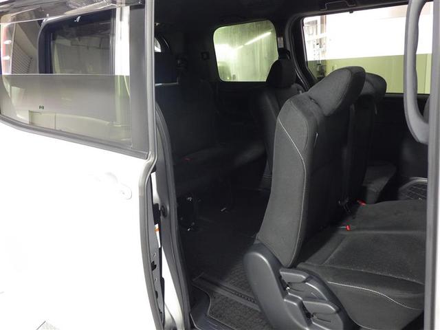 ノア Ｇ　フルセグ　メモリーナビ　ＤＶＤ再生　後席モニター　バックカメラ　衝突被害軽減システム　ＥＴＣ　両側電動スライド　ＬＥＤヘッドランプ　ウオークスルー　乗車定員７人　３列シート　アイドリングストップ　ＣＤ（27枚目）