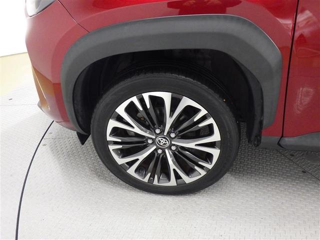 ヤリスクロス ハイブリッドＺ　フルセグ　メモリーナビ　ミュージックプレイヤー接続可　バックカメラ　衝突被害軽減システム　ＥＴＣ　ＬＥＤヘッドランプ　ワンオーナー　盗難防止装置　アルミホイール　電動シート　スマートキー　フル装備（28枚目）