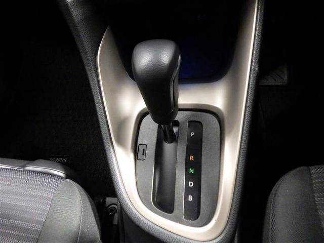 ヤリス ハイブリッドＺ　メモリーナビ　ミュージックプレイヤー接続可　バックカメラ　衝突被害軽減システム　ＥＴＣ　ＬＥＤヘッドランプ　ワンオーナー　盗難防止装置　スマートキー　オートクルーズコントロール　フル装備　エアバッグ（14枚目）