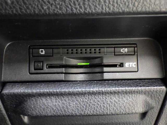 ノア Si フルセグ HDDナビ DVD再生 後席モニター バックカメラ ETC 電動スライドドア LEDヘッドランプ ウオークスルー 乗車定員7人 3列シート フルエアロ アイドリングストップ 盗難防止装置(20枚目)