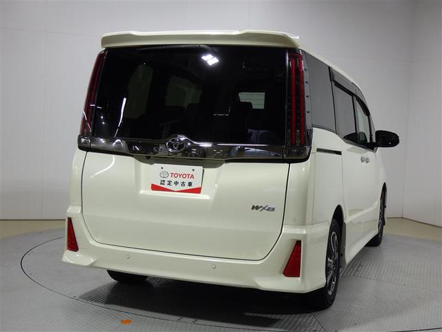 ノア Ｓｉ　ダブルバイビーＩＩＩ　フルセグ　メモリーナビ　ＤＶＤ再生　後席モニター　バックカメラ　衝突被害軽減システム　ＥＴＣ　両側電動スライド　ＬＥＤヘッドランプ　ウオークスルー　乗車定員８人　３列シート　ワンオーナー　フルエアロ（3枚目）