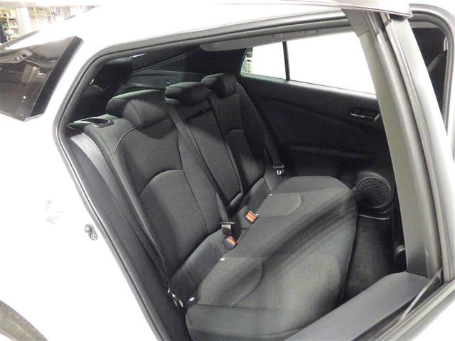 プリウス Ｓ　メモリーナビ　ミュージックプレイヤー接続可　バックカメラ　衝突被害軽減システム　ＥＴＣ　ＬＥＤヘッドランプ　ワンオーナー　盗難防止装置　アルミホイール　スマートキー　オートクルーズコントロール（22枚目）