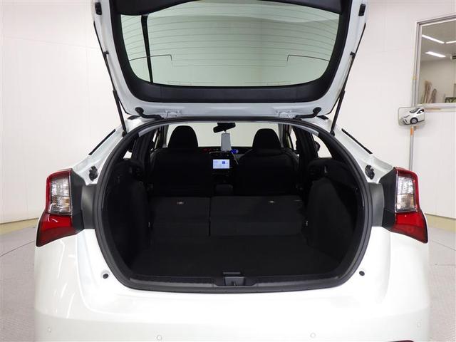 プリウス Ｓ　メモリーナビ　ミュージックプレイヤー接続可　バックカメラ　衝突被害軽減システム　ＥＴＣ　ＬＥＤヘッドランプ　ワンオーナー　盗難防止装置　アルミホイール　スマートキー　オートクルーズコントロール（24枚目）